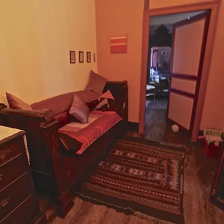 莱斯奇美里斯酒店 4* Puylaroque