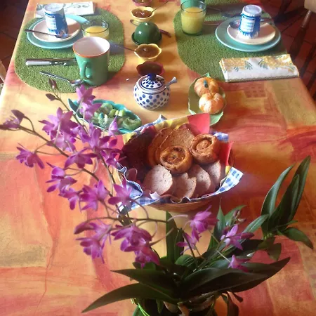 Les Chimères Couette-café