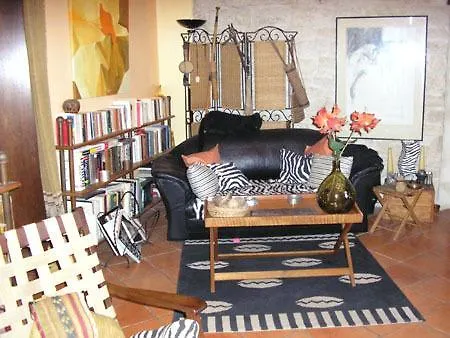 Les Chimères Couette-café