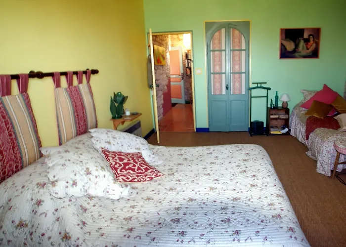 Les Chimeres فندق مبيت وإفطار 4*