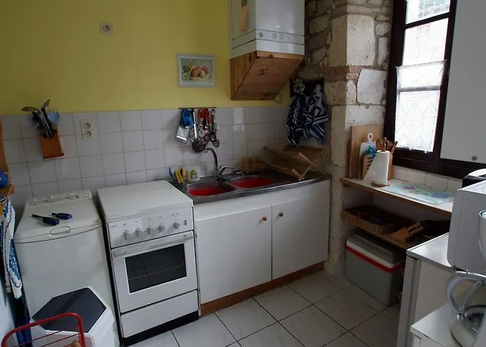 Les Chimeres فندق مبيت وإفطار 4*